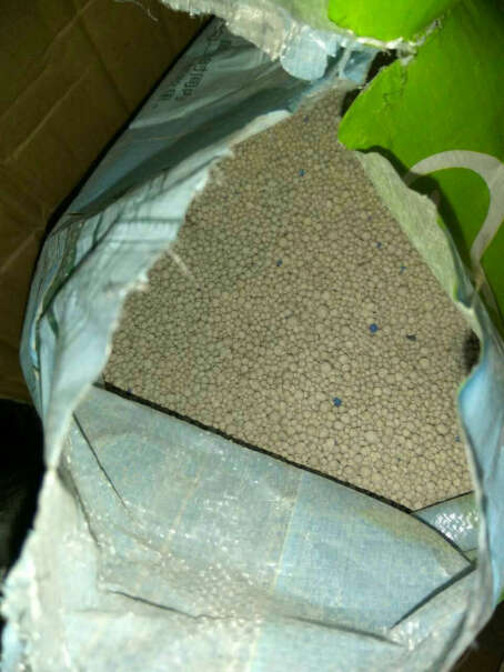 怡亲猫砂膨润土猫砂10kg猫沙20斤除臭去味低粉尘十公斤不是怡亲的吗，评价晒图怎么都是其他牌子的猫砂？
