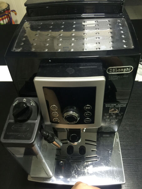 Delonghi德龙进口家用双锅炉咖啡机这款怎么除垢啊？