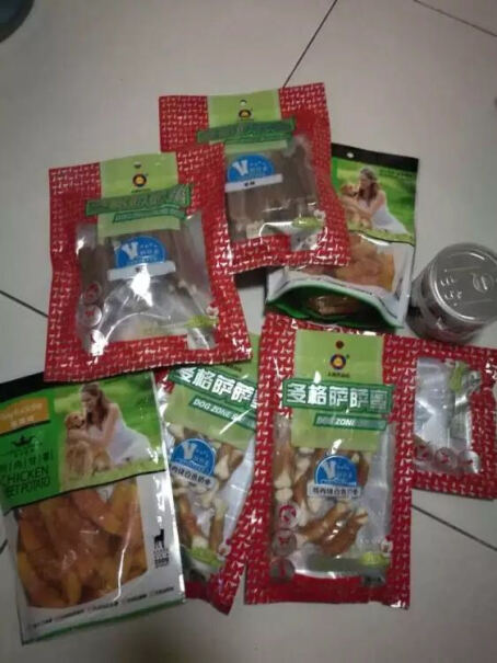 多格萨萨蜜宠物食品狗零食你的鸡胸肉是独立包装，每包都有干燥剂的吗？