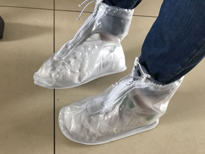 捷昇JIESHENG儿童雨鞋套加厚雨靴平底男女童防滑雨靴套38应该买哪个码？