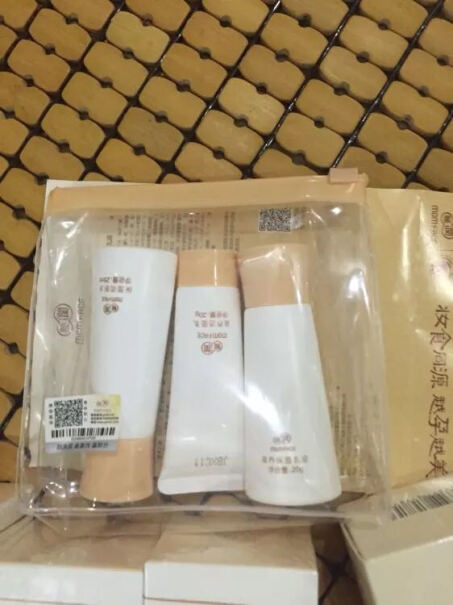 亲润孕妇护肤品豆乳滋养补水8件套保湿吗亲们，冬季干皮用着可以吗？