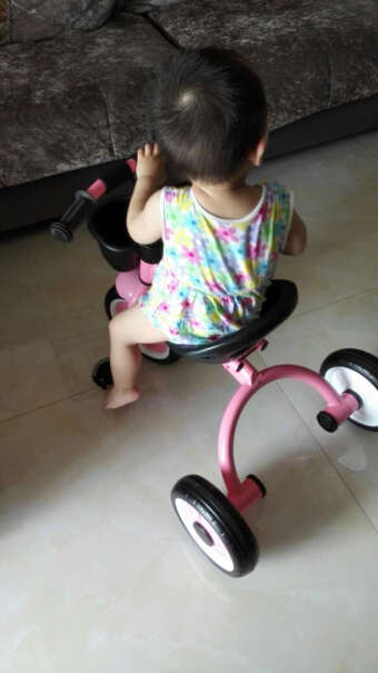 乐卡儿童三轮车避震脚踏车婴幼儿三轮儿玩具童车你们买的车头是360度旋转的吗？