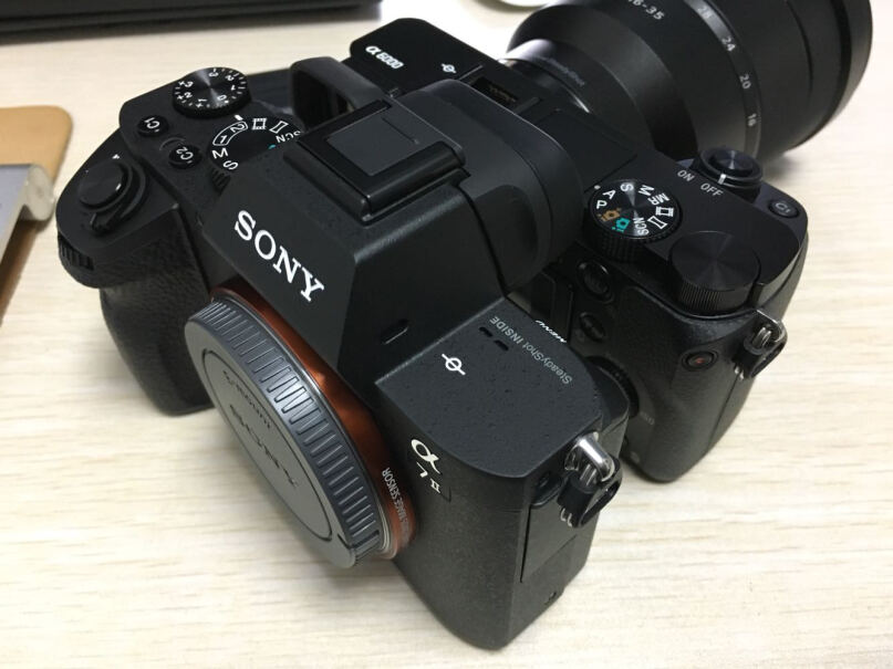 SONY Alpha 7 II 微单相机这款对焦速度快吗，和6d2比哪个好点？