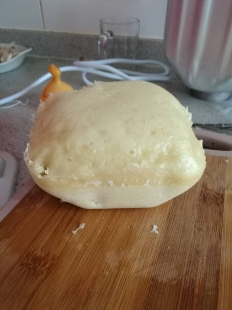 澳柯玛烤面包机馒头机家用小和面机全自动面点机AMB-512做约馒头面包好吃吗，盖子会顶起来吗？