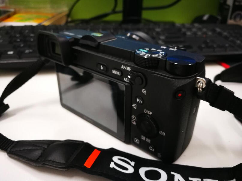 微单相机SONY ILCE-6400 Vlog微单相机内幕透露,怎么样？