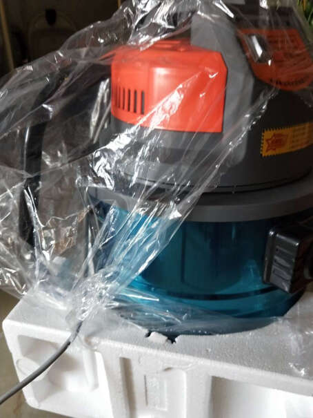 杰诺吸尘器干湿两用大功率工业大型桶式吸尘器特别脏的沙发清洗可以吗？应该是污水。
