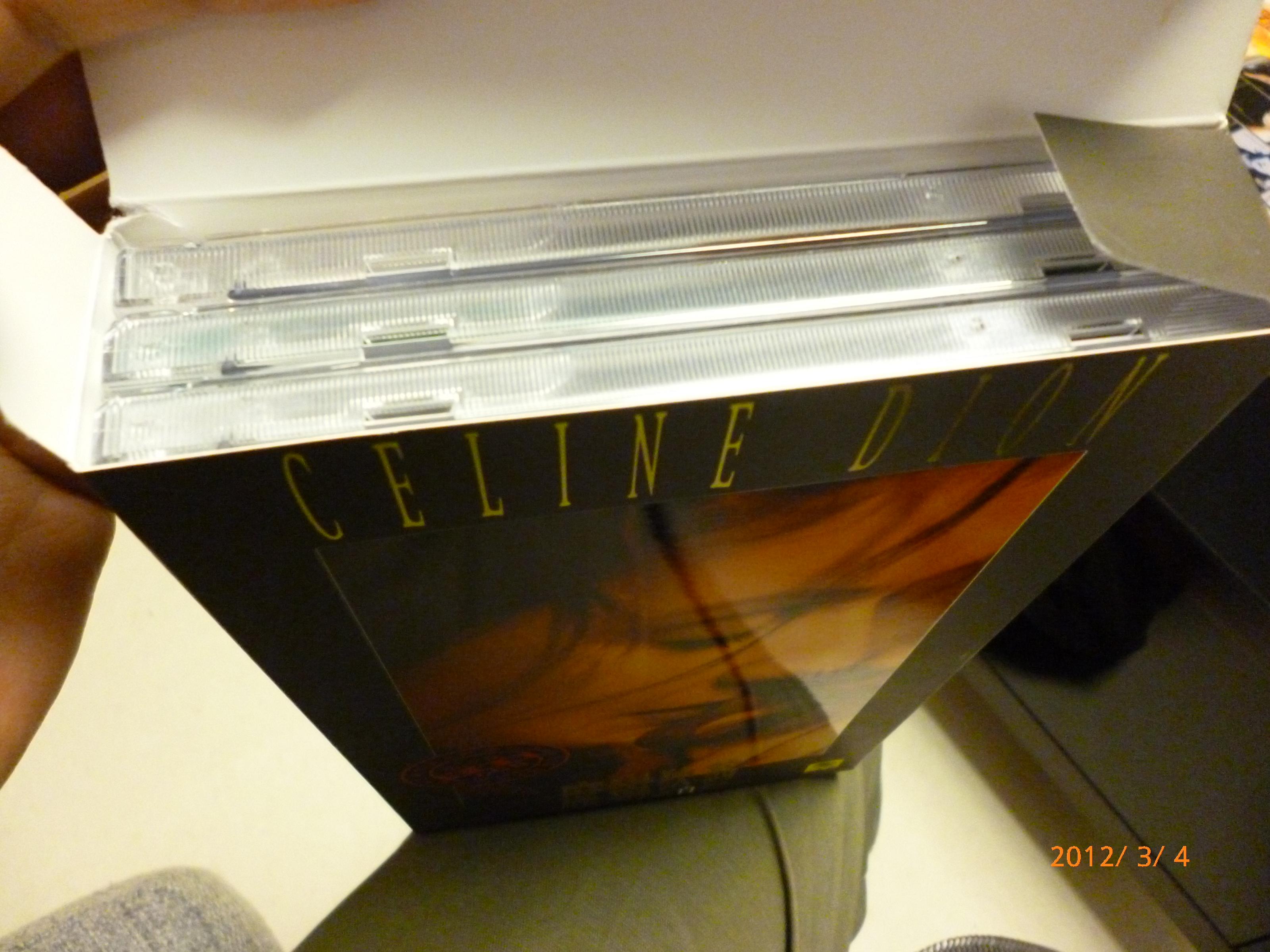 席琳迪翁经典全记录（珍藏套装）（9CD+1VCD）（京东专卖） 实拍图