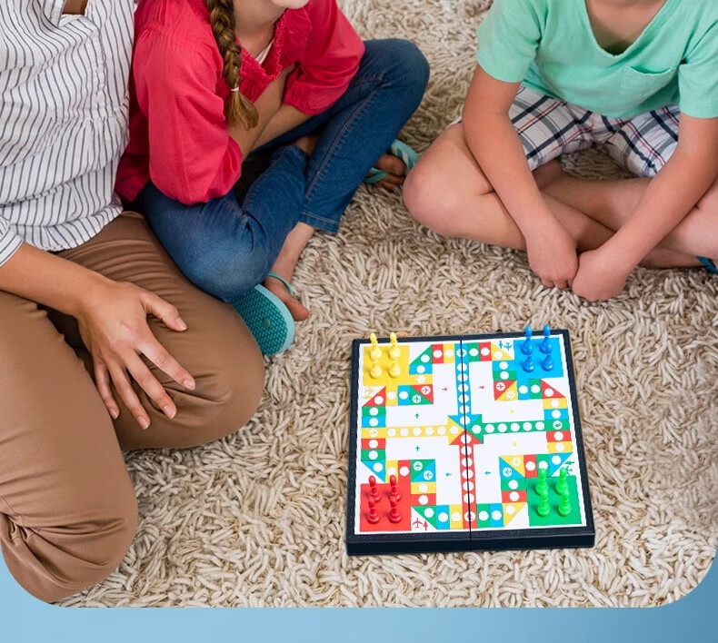 M&G Magnetic Checkers, Portable Folding Board Game for Children And Adults, Interactive Large-Sized Camping Game for Boys And Girls 13