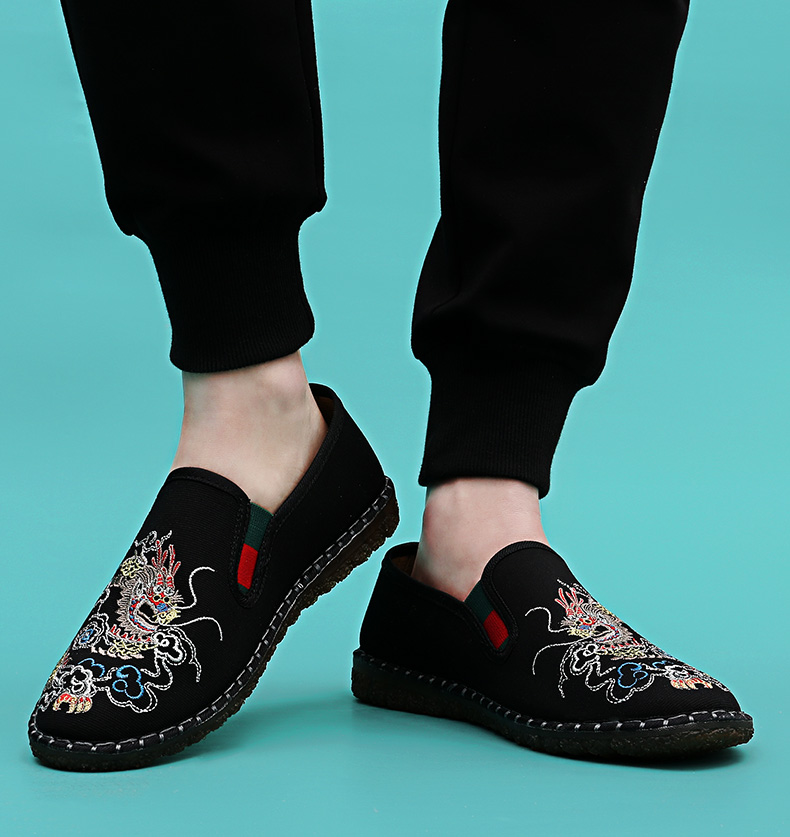 BUSHEYUAN Youth Chinese Style Retro Embroidered Dragon Pattern Slip-On Flat Casual Shoes Hanfu Old Beijing Cloth Shoes Men 211-9016 Black 39 15