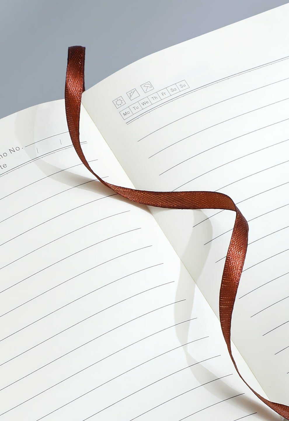 Jiaranheng Notebook, A5 Size with High-Quality Leather Cover, Thickened with Binding Straps, Suitable for College Students' Diaries, Business Office Stationery, Meeting Notes, Work Logs, Customizable, Blue Color 13