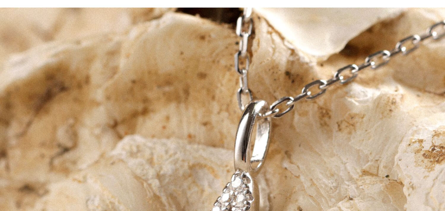 Arsis Art Letter Necklace for Women, Silver Necklace with Original Design, Fashionable And Versatile, Birthday Gift for Girlfriend 4