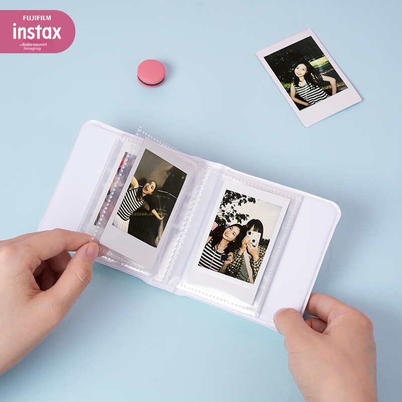 INSTAX...