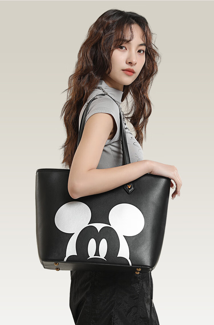Disney Handbag, Women's Bag, Strawberry Bear Bag, Cute Girls' Crossbody Bag, Light Luxury Gift Box, Birthday Gift for Girls 9