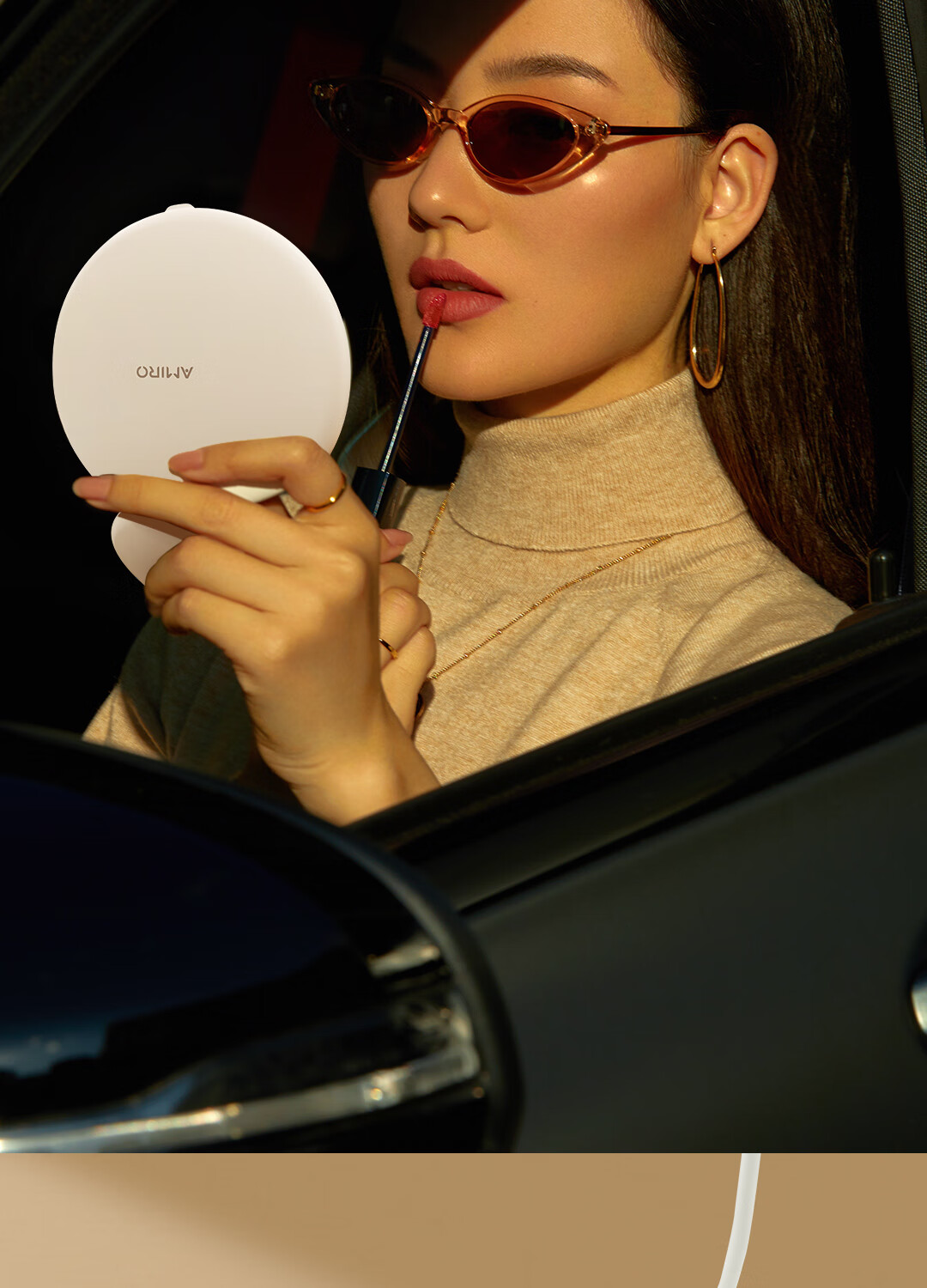 AMIRO 5x Magnifying Mirror with Suction for Detailed Makeup 1