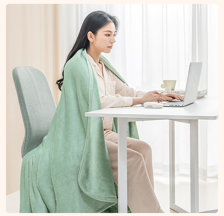 JD Original Flannel Blanket in Matcha Green, 1150g Air Conditioning Blanket, Thickened Blanket for All Seasons, Sofa Nap Blanket, Throw Blanket, 1.5x2m 9