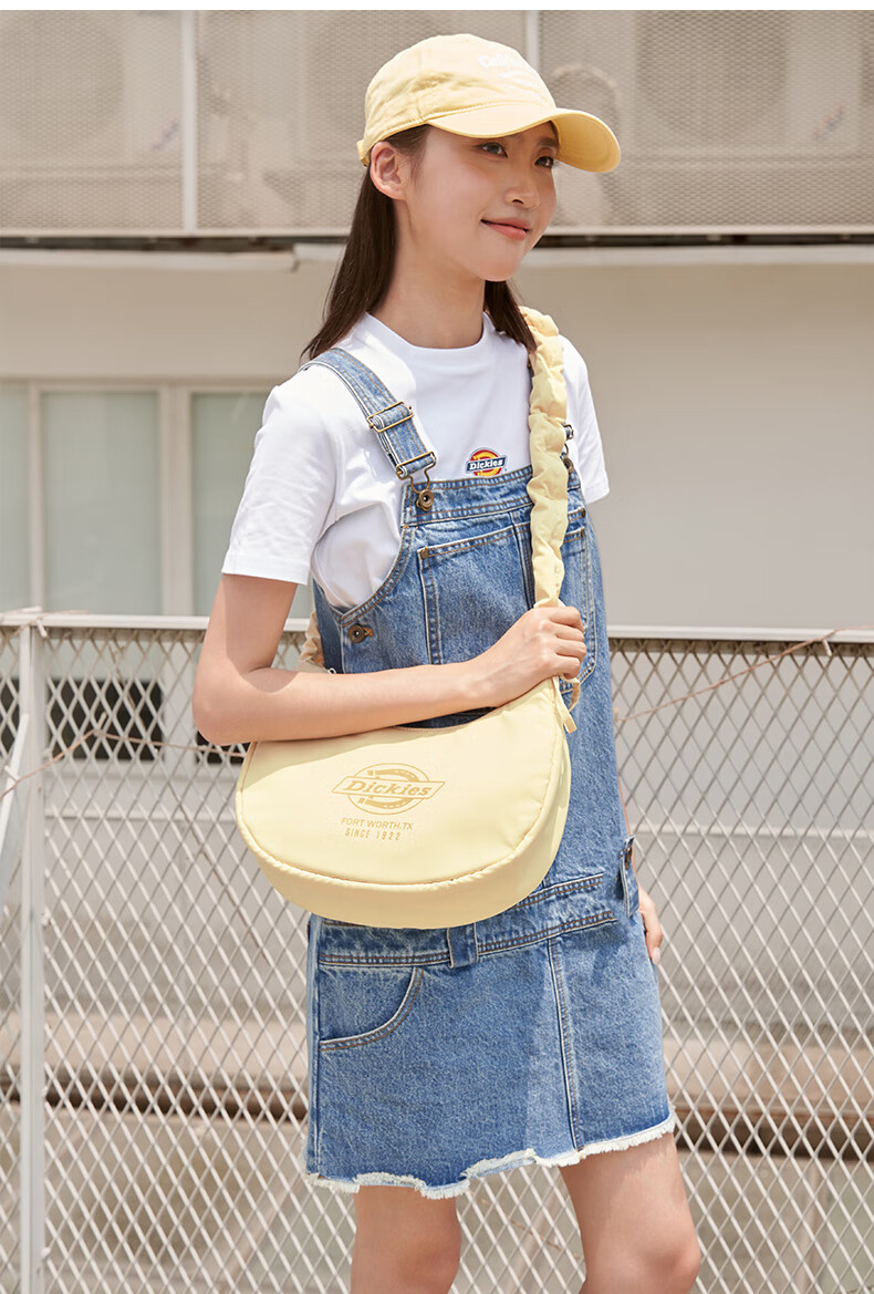 Dickies Women's Shoulder Bag Cloud Bag Sports Commuter Underarm Crossbody Travel Large Capacity Dumpling Bag Graphite Black 18