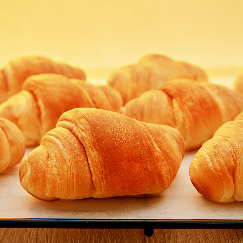 来伊份牛角面包630g可颂蛋糕早餐面包手撕面包整箱吐司糕点点心休闲零食