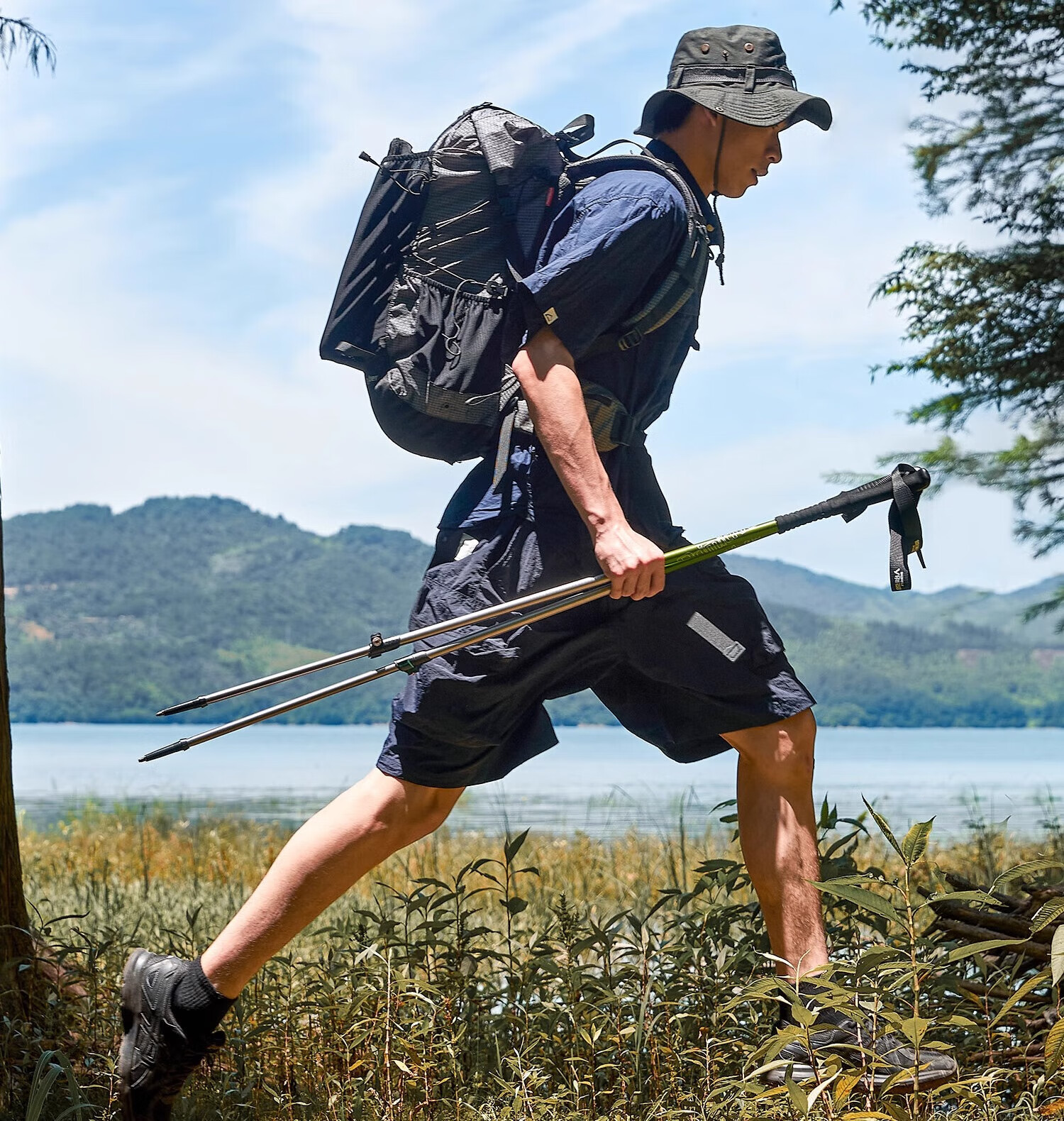 Primitive Outdoor Lightweight Folding Trekking Pole Adjustable Hiking Stick for Kids Professional Telescopic Women's Walking Staff 12