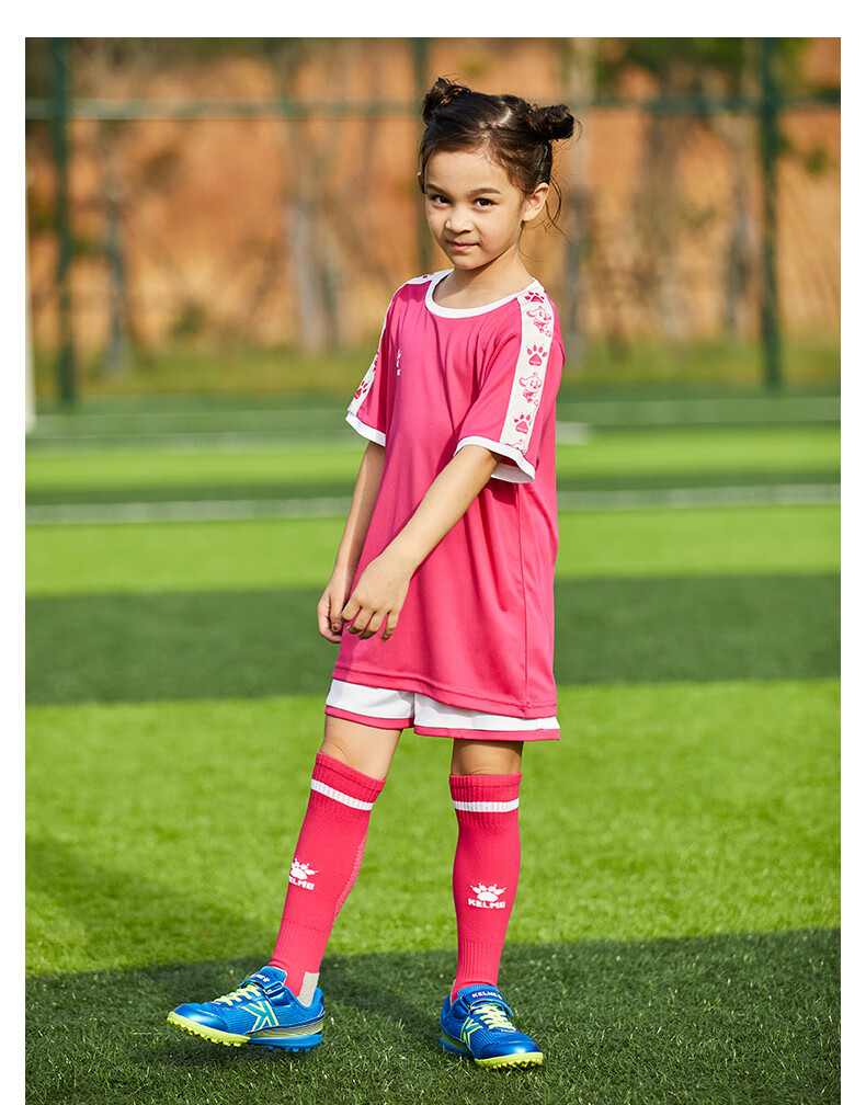 KELME Children's Soccer Socks, Long Training Socks, Non-Slip Breathable Professional Training Soccer Socks, Black And White 6