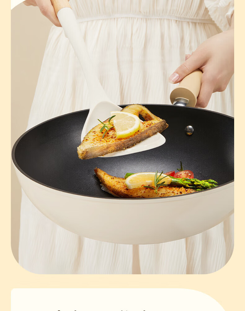 SUPOR Wok with Red Heat-Resistant Non-Stick Coating, Lightweight And Wear-Resistant, Low-Smoke Cooking Pan for Induction Cookers, Gift Box Packaging, QL1 11