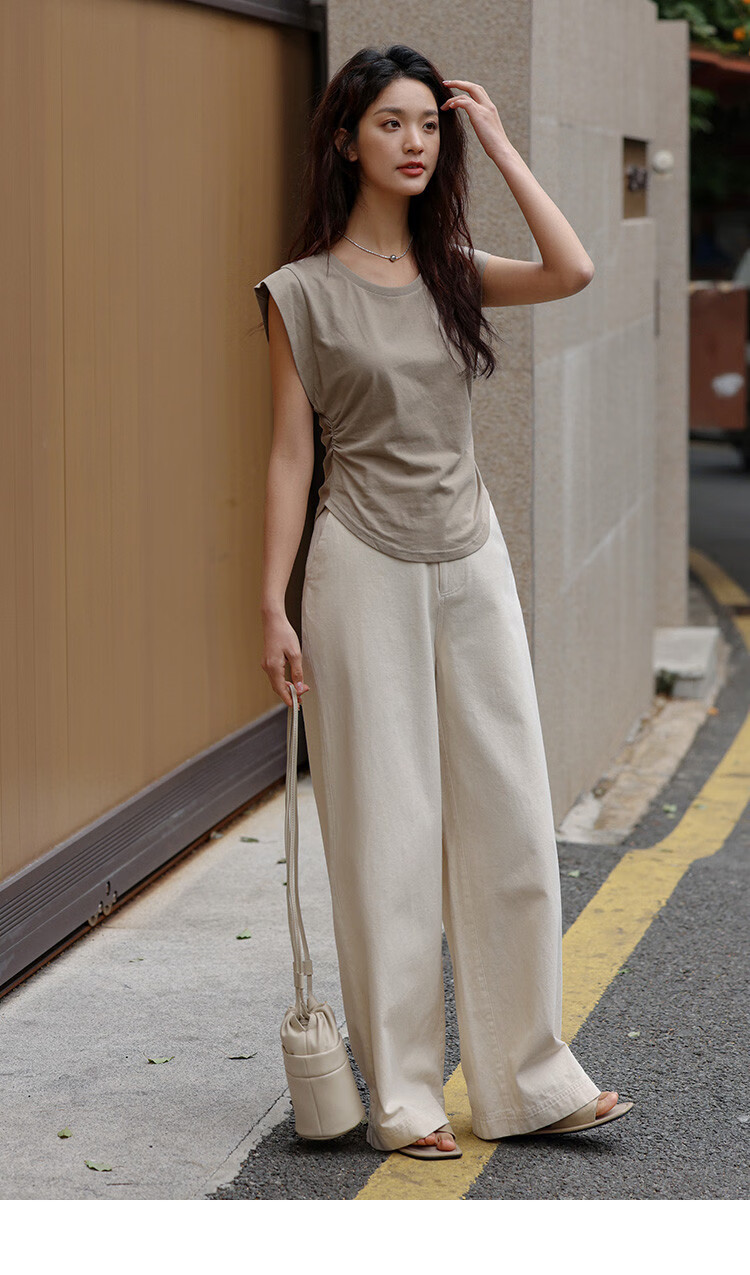 DME Sleeveless T-Shirt with U-Neck Design, Waist-Cinching, Comfortable, Slightly Hot, Slim-Fit Tee, Milk Coffee Color, Size S 11