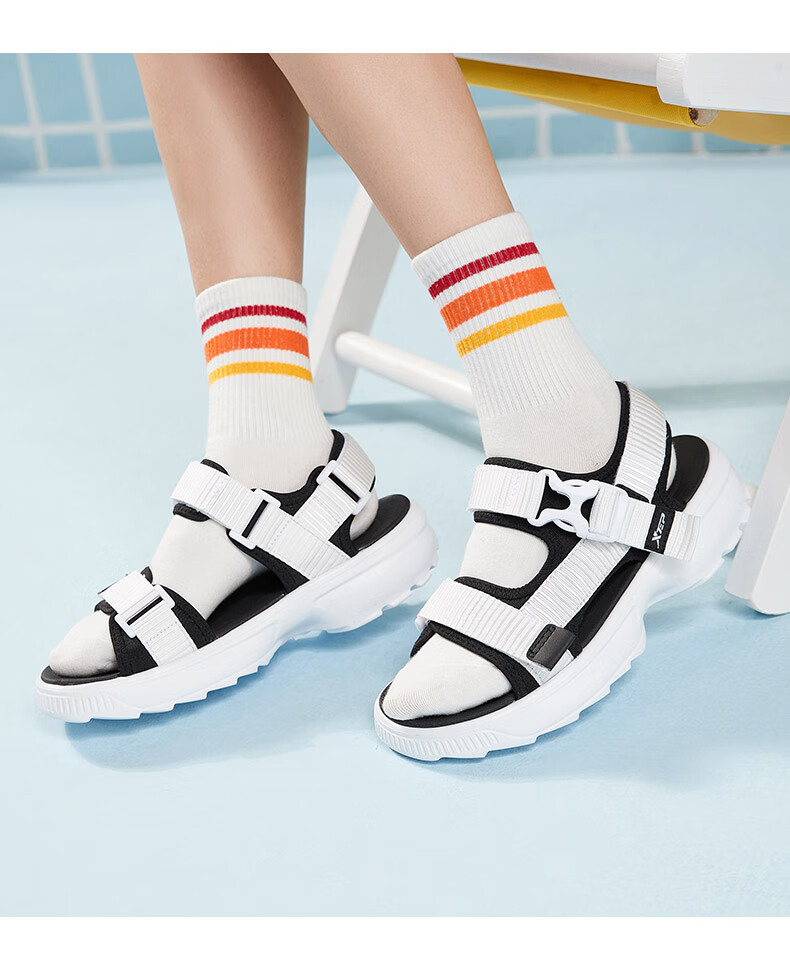 特步凉鞋女鞋运动夏季户外魔术贴沙滩鞋平底休闲凉拖鞋女880218500118