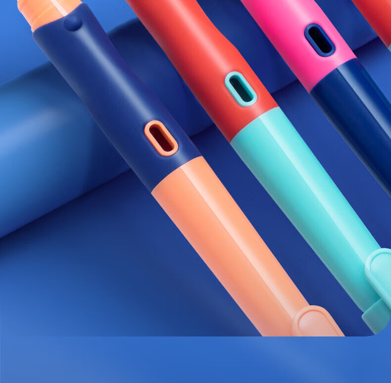 M&G Refillable Fountain Pen with Erasable Crystal Blue Ink, F Nib Fountain Pen Set (1 Pen with 6 Refills), Random Pen Barrel Color HAFP0758B2, 1 Set 6