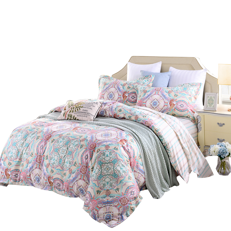 FUANNA 743100125 Nordic Holiday Bedding Four-Piece Set