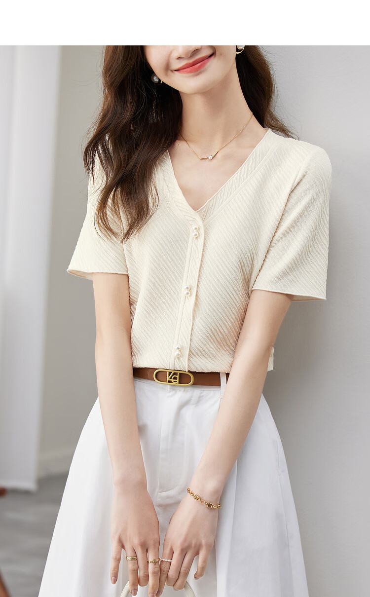 Sentubila Gentle V-Neck Pearl Button Short-Sleeve T-Shirt for Women, Summer Slimming Niche Design Top, Apricot Color, Size S 15