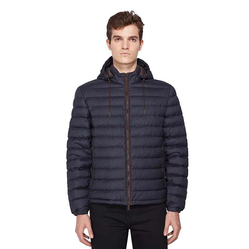 杰尼亚(zegna) 经典款 男士深蓝色连帽鹅绒羽绒服 uvt25-v209b-531-48