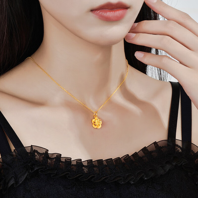 萃华金店足金花朵黄金吊坠女约285288克