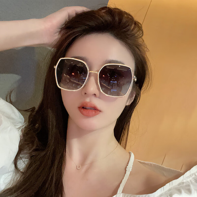 40,000 Kilometers 2026 New Large Frame Polarized Sunglasses for Women, Suitable for Square and Round Faces, Glitter Design, UV Protection