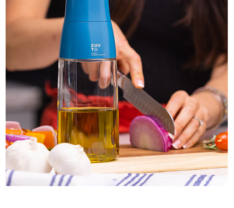 Zuutii Canadian Oil Bottle, Kitchen Household Automatic Opening And Closing Glass Jar, Seasoning Leak-Proof Gravity Vinegar Soy Sauce Bottle, Cold Smoke Ash 11