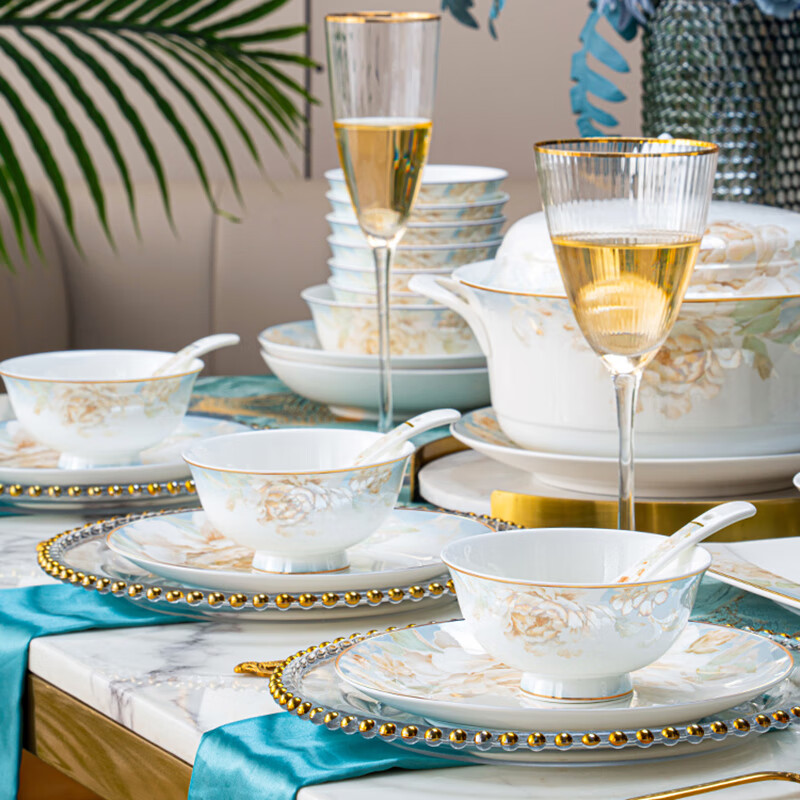 Mingyi 70-Piece 12-Person Porcelain Dinnerware Set Inclined Love Ceramic Bowls and Plates Home Dining Tableware Chopsticks and Plates Full Set Housewarming Gift