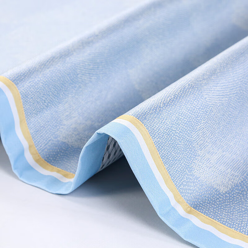 FUANNA Fireworks 600D Coarse Silk Jacquard Mat, Ice Silk Cooling Mat, Double Size, Three-Piece Set, Blue, 1.5x2 Meters