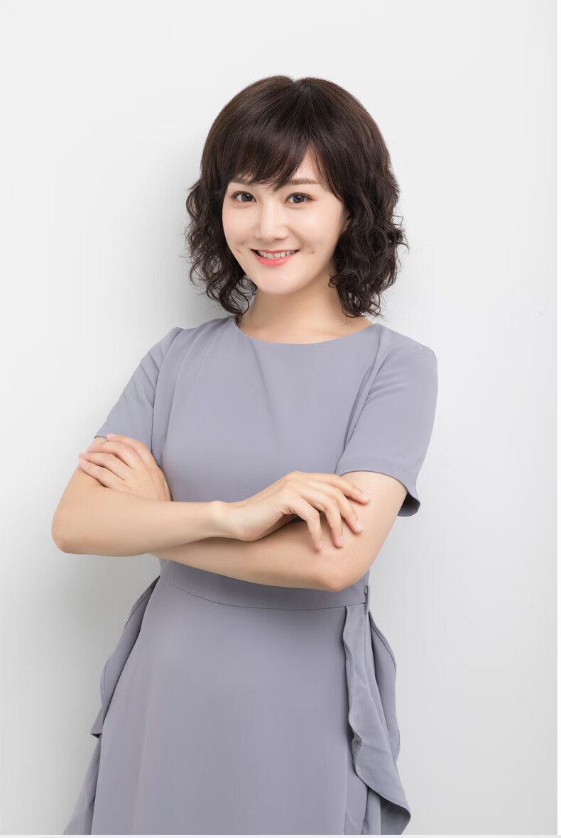 Baisitang Women's Mid-Length Wig Full Head Covering Real Human Hair for Middle-Aged And Elderly, Gift for Mom (Dark Brown) 3