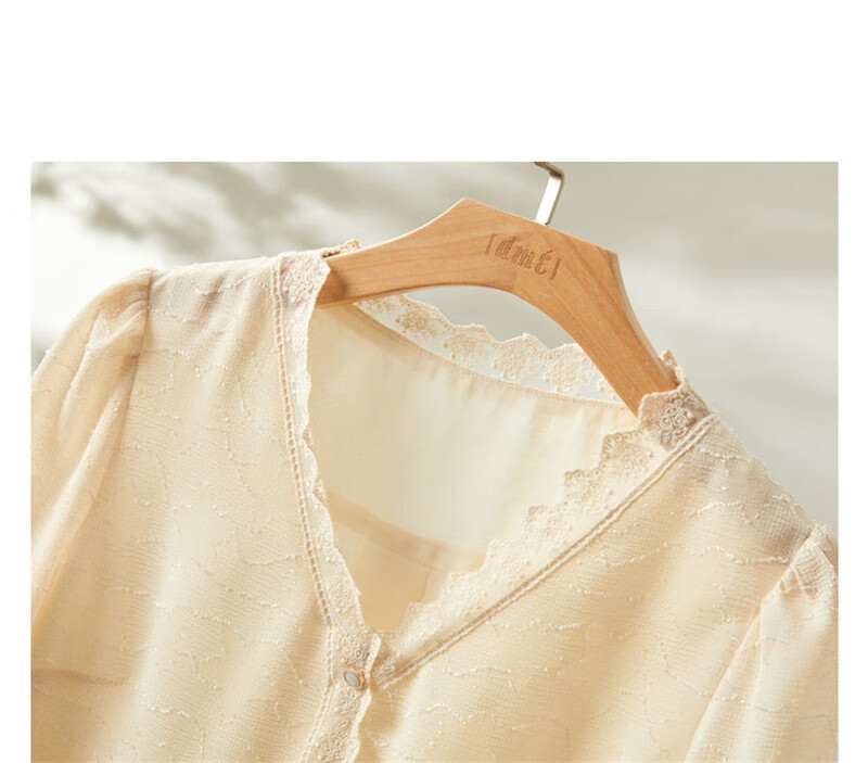 Dme [Long Time No See Series] Summer French Commuter V-Neck Jacquard Blouse, Three-Quarter Sleeve Lace Shirt, Women's Top 19
