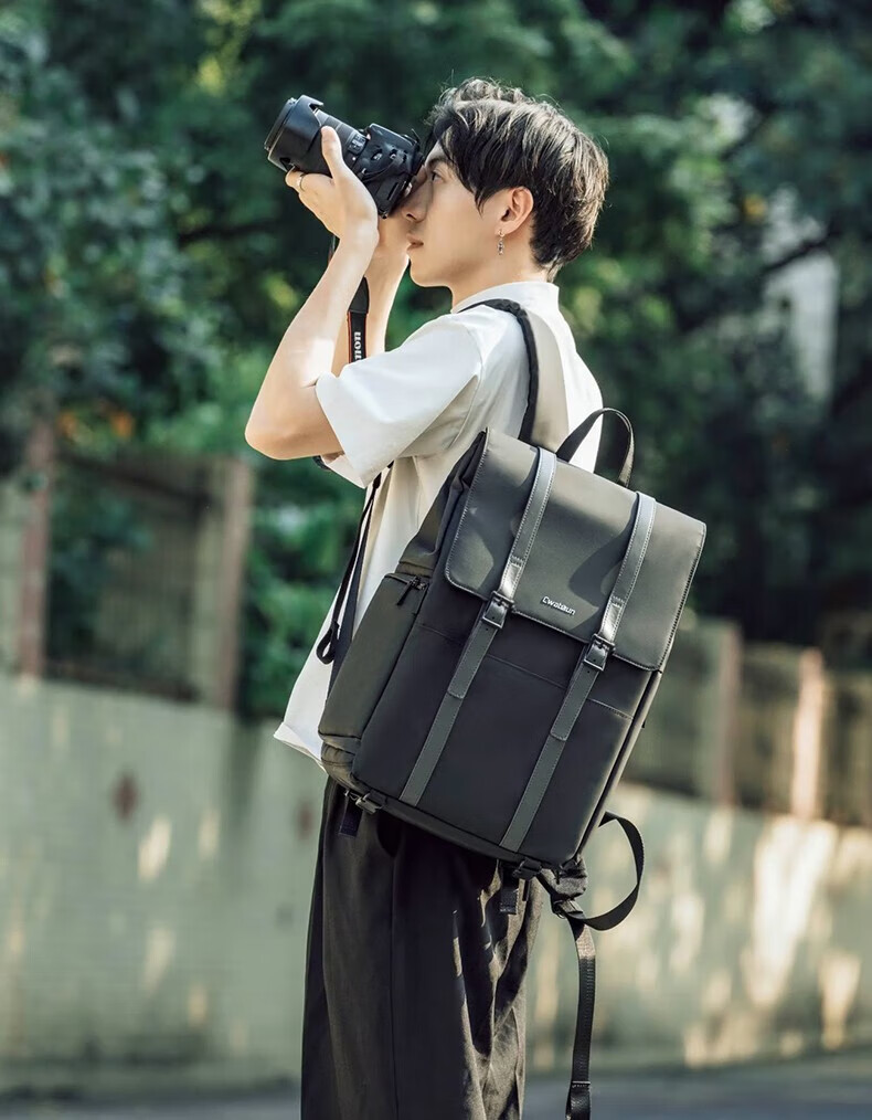 CWATCUN Camera Backpack, Casual Commuter Anti-Collision Photography Bag, Compatible with Fuji, Sony, Canon, Stylish Backpack Suitable for Men And Wome 15