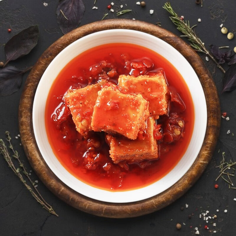 王致和中华老字号 红油腐乳270g 香辣下饭菜 拌面 火锅蘸料