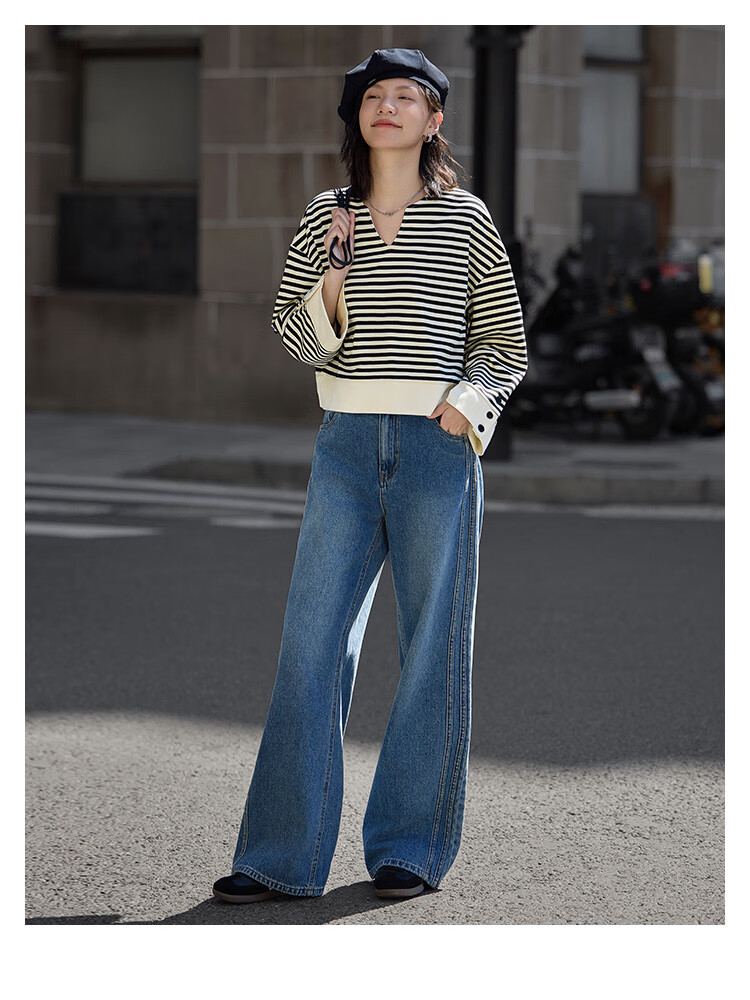 Dme Classic Black And White Color-Block Sweatshirt, Spring And Autumn Simple Design, Collar with Small V-Neck, Stylish Slit Desig 7