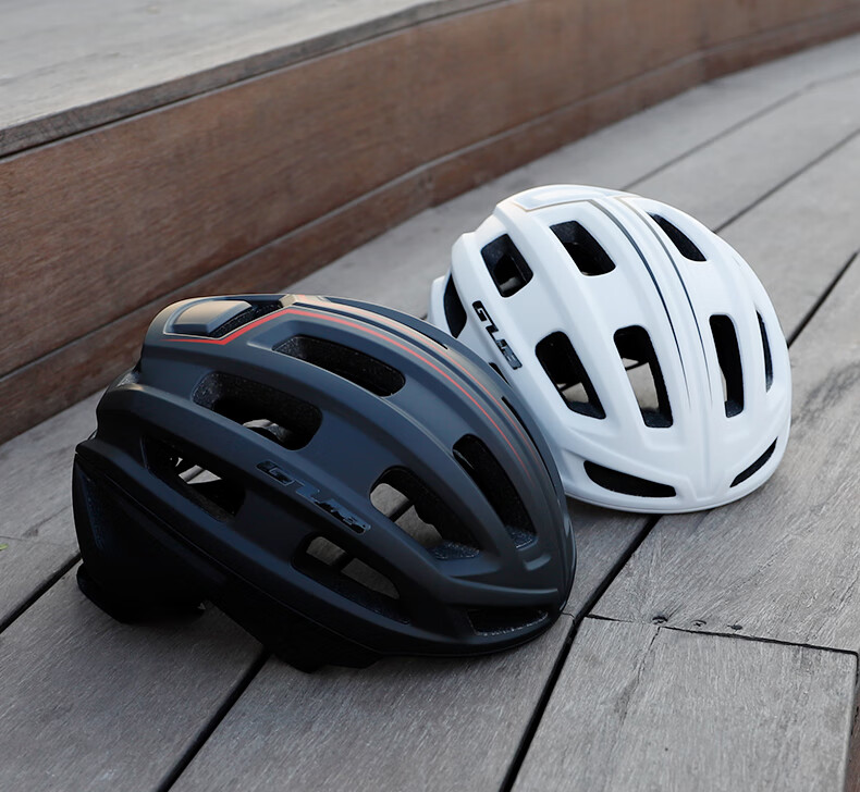GUB Cycling Helmet, Lightweight One-Piece Molded Design, for Mountain And Road Bikes, Safety Helmet for Men And Women, Cycling Equipment D61 2