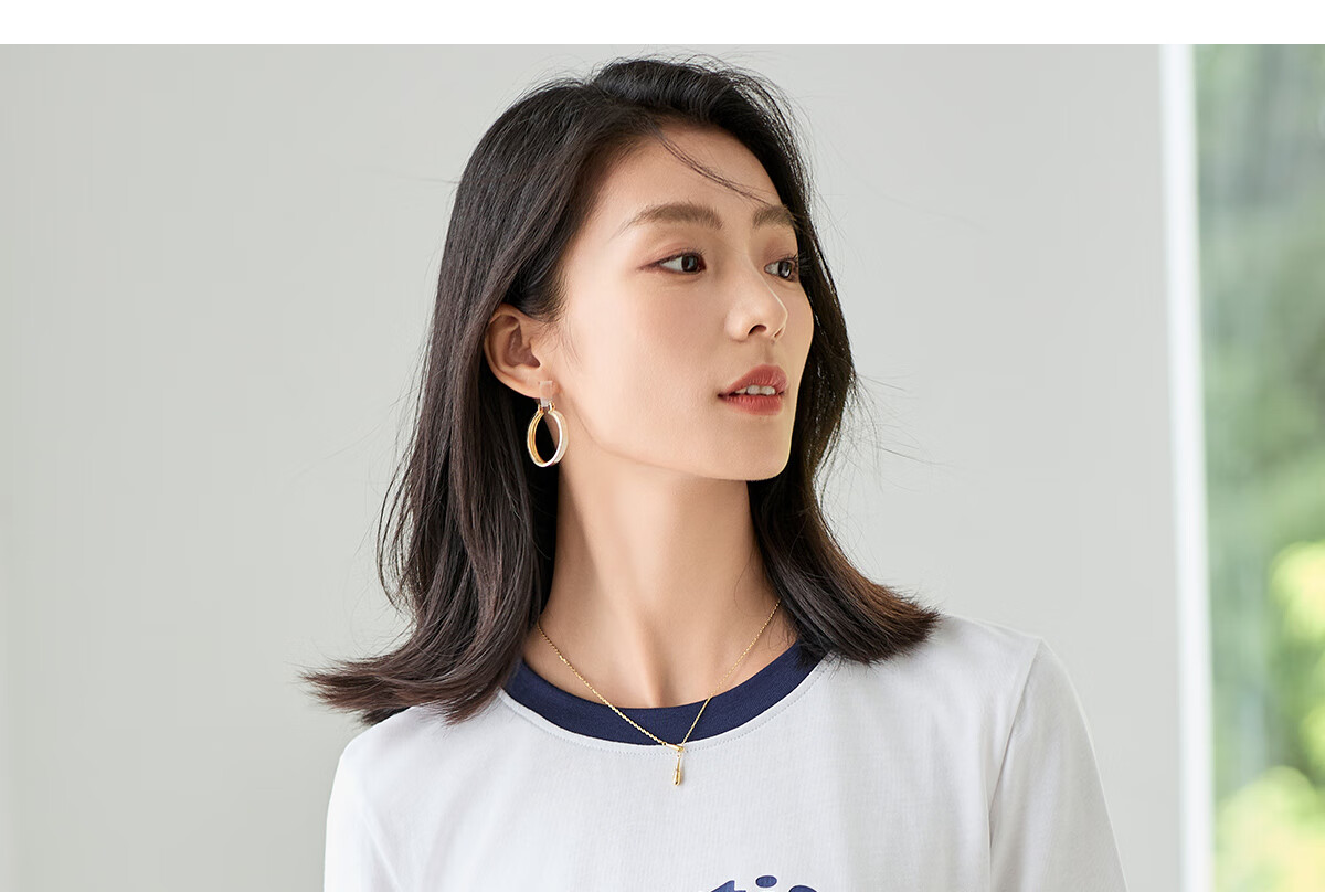 Chushen Spring And Autumn Long-Sleeve T-Shirt for Women, Round Neck with Letter Print, Versatile Color-Block Layering, Commuter Base Shirt Top S143T2024 24