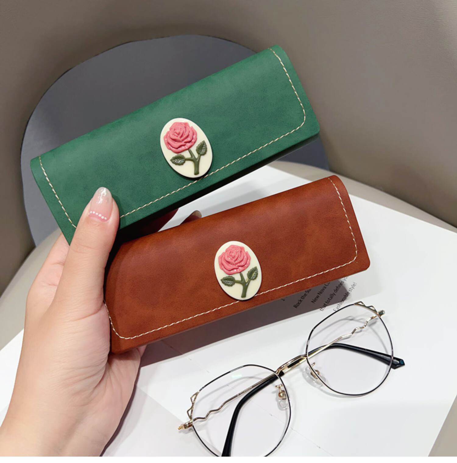 Fanyejia Retro-Style, Durable Portable, Fresh And Elegant Frame, Myopia Glasses Case, High-End Student Sunglasses Storage Box 6