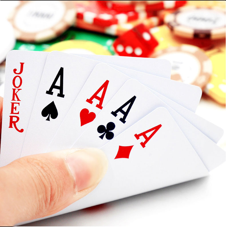 Miaoji Texas Hold'em Plastic Playing Cards, Waterproof Frosted PVC Large Print Poker Cards [Red And Blue, 12 Decks] MJ8377 4