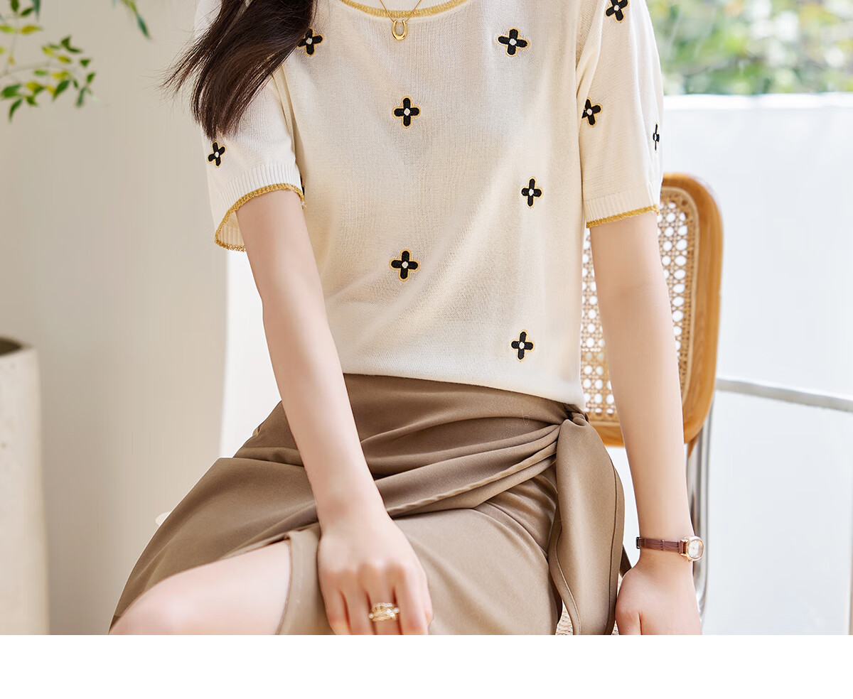 She Enjoy Short Sleeve T-Shirt Women Round Neck Lucky Clover Embroidered Casual Versatile Knit Tee T143T1376 2