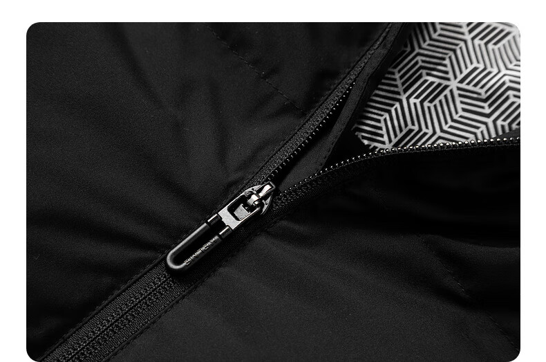 KELME Sports Hooded Cotton Jacket, Winter New Style, Heat-Retaining Warm Coat, Thickened Fashionable Puffer Jacket, Onyx Black, S 18