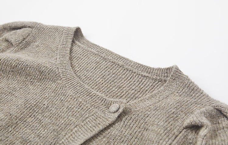 Dme [Zhonggu Mountain Tea] Spring And Autumn High-Wisdom Old Coin Style Cardigan, Slanted Doorway Collar, Knife-Necked Hem, Split Knit Sweater Women's Top 7