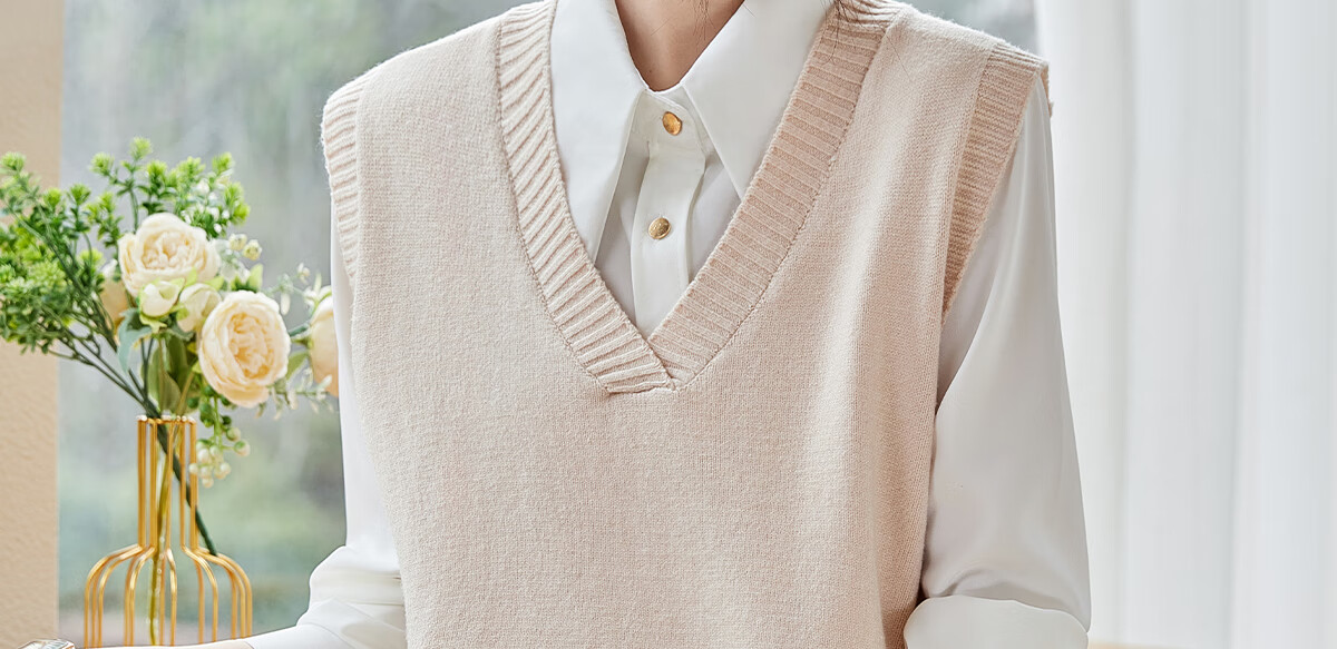 PinCai Knitted Vest for Women, V-Neck Sweater, Sleeveless Cardigan, Loose-Fitting Top P137Z5837 44