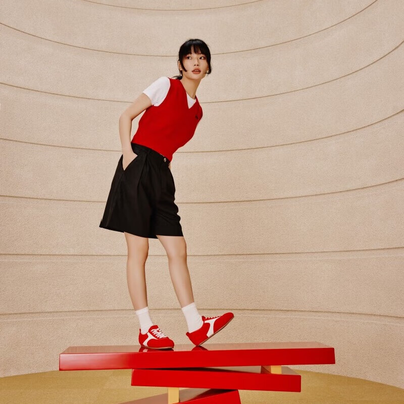 TOOMANYSHOES Celebrity Style Slip-On White Sneakers Sports Training Shoes Women Retro Casual Shoes Neon Street Red Size 38