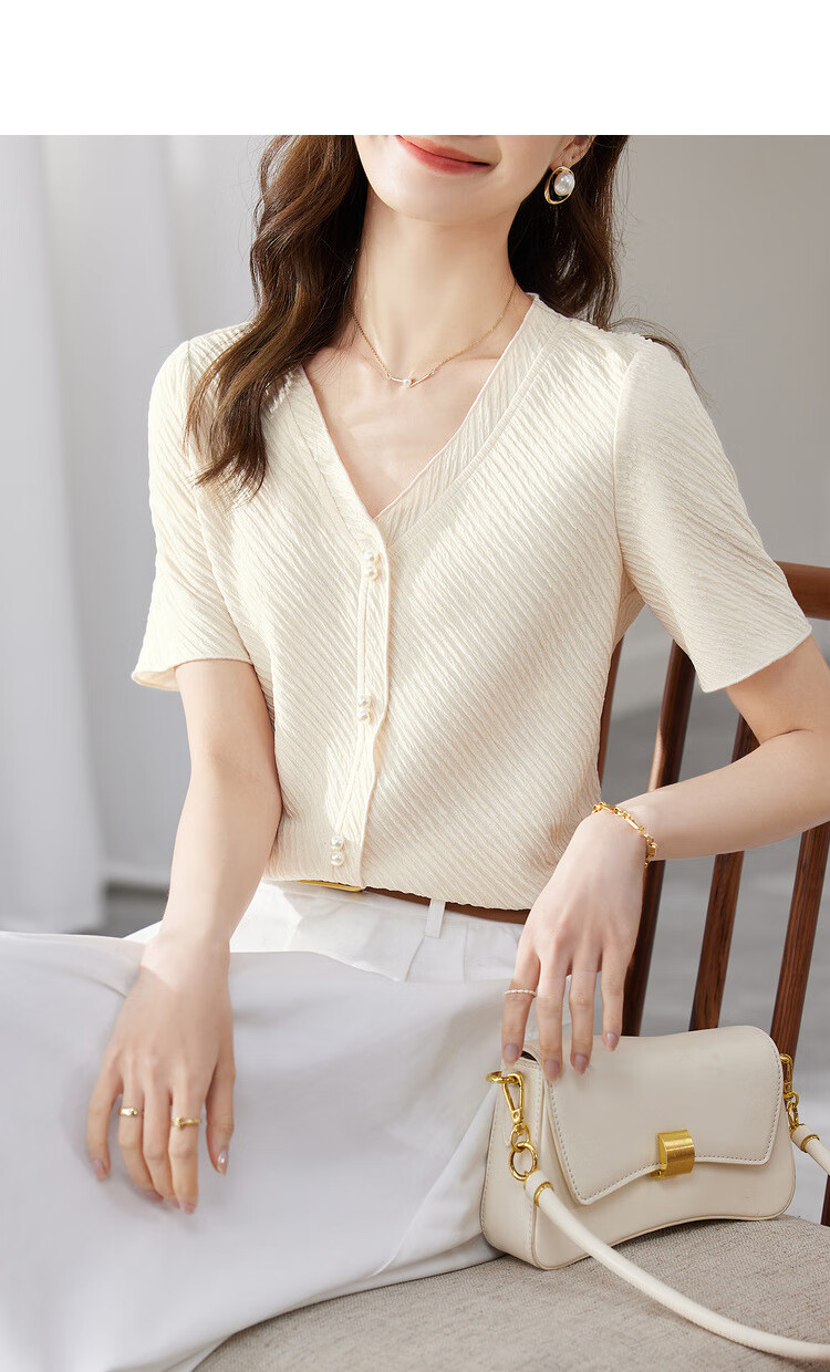 Sentubila Gentle V-Neck Pearl Button Short-Sleeve T-Shirt for Women, Summer Slimming Niche Design Top, Apricot Color, Size S 17